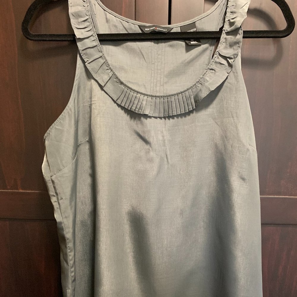 Express sleeveless top